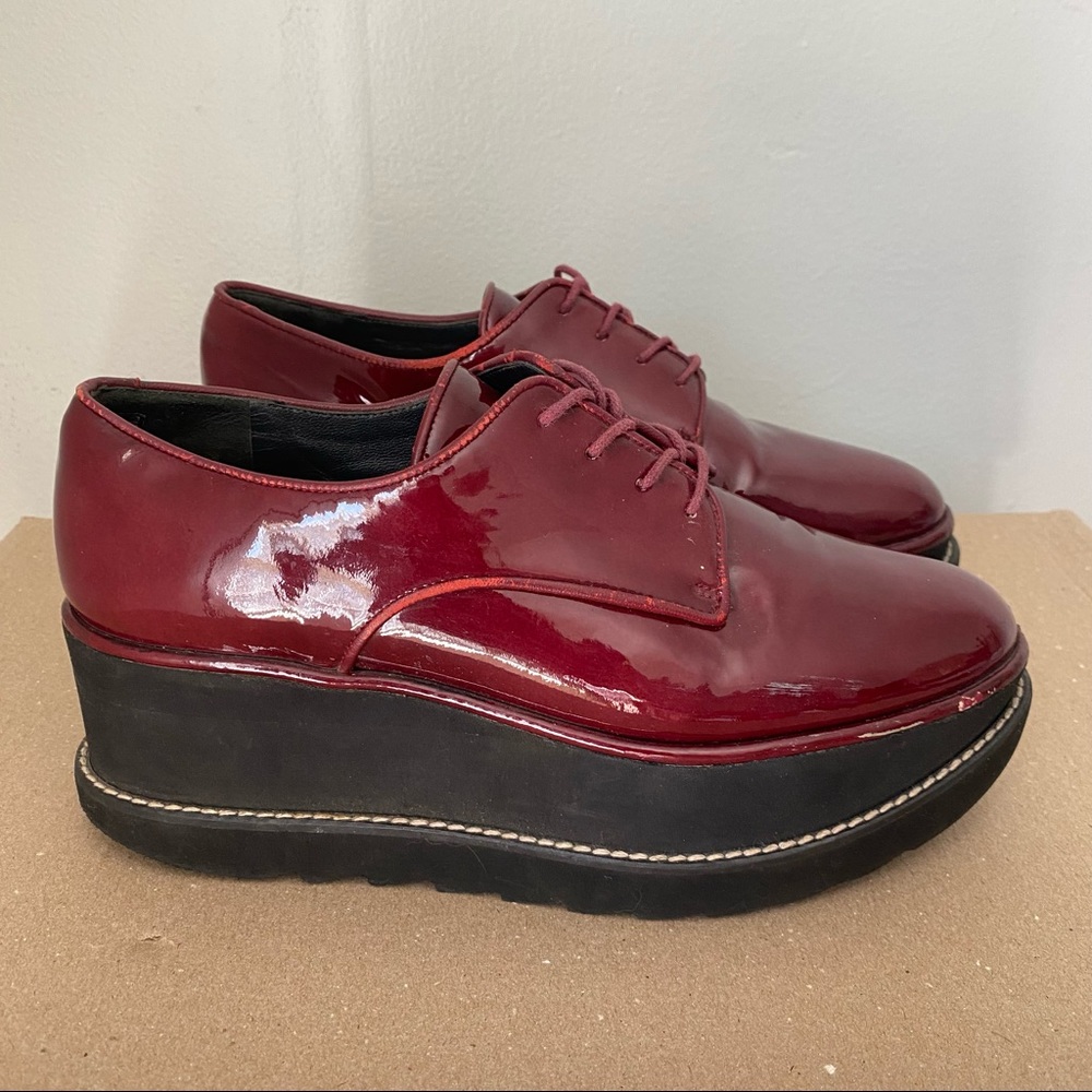 Stuart Weitzman Burgundy Oxford Creepers